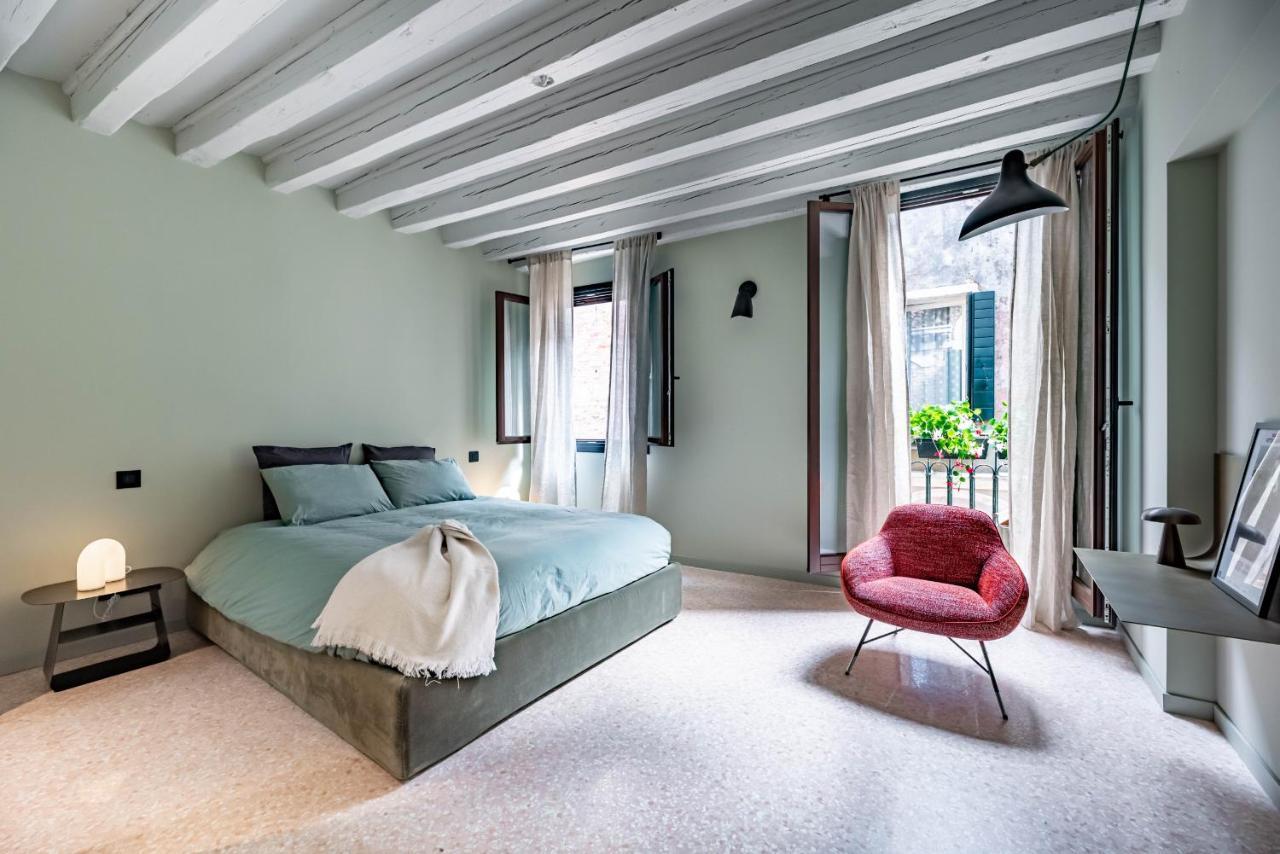 Apartment Ca' Delle Carrozze Stylish 2 Bedroom Loft-style Venice